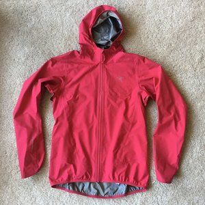 Arc’teryx Norvan Gore Tex 3L Hooded Rain Jacket